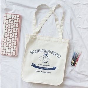 Tote bag